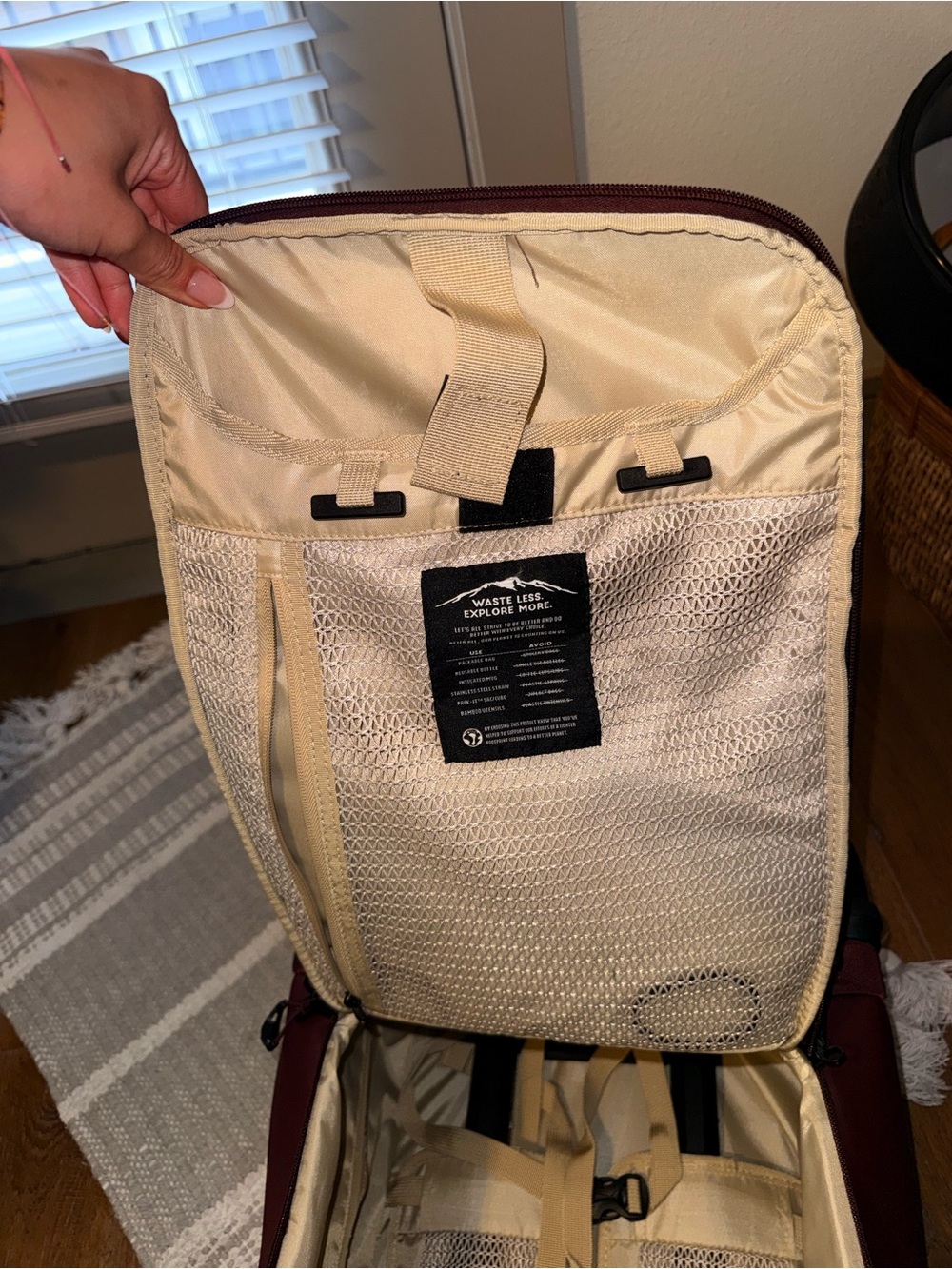Eagle Creek Burgundy Travel carry on - Picture 6 of 8